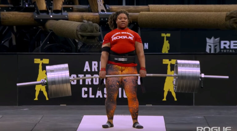 Strongwoman Andrea Thompson Sets Deadlift World Record at the Arnold