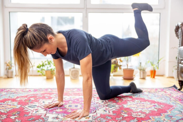 15 Butt Exercises You Can Do for a Bigger Butt (At Home!)