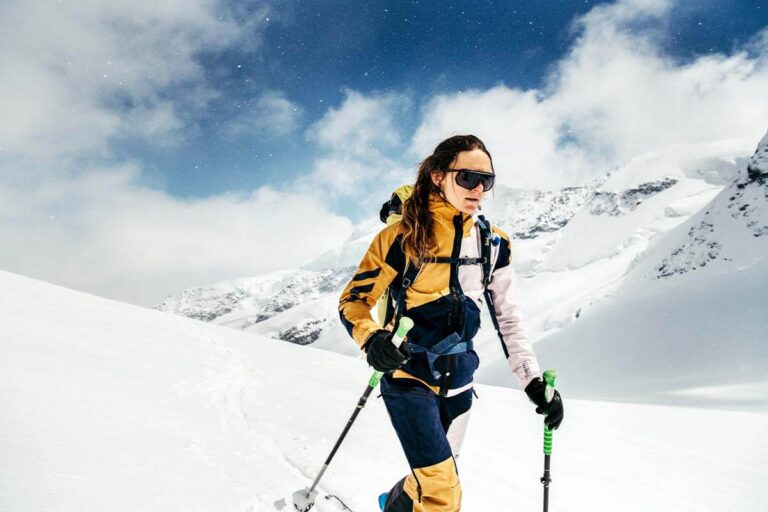 ski-workout_woman-skiing-mountains_ft.jpg