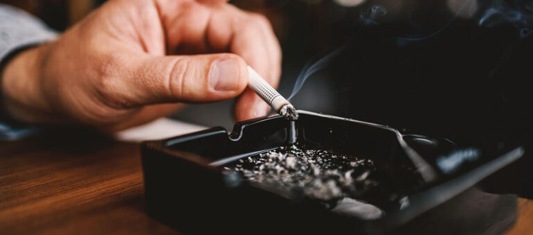 smoking-and-running_smoking-zigarette-ashtray_wd.jpg