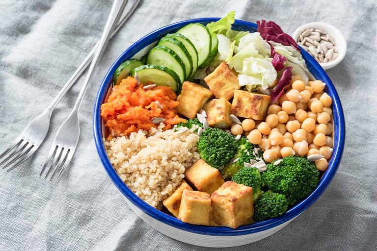 vegan-athlete-diet_veggie-tofu-quinoa-chickpeas-bowl_ft.jpg