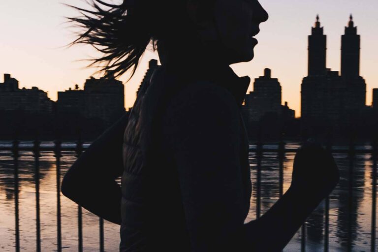 Running at Night: Tips for Healthy Habits